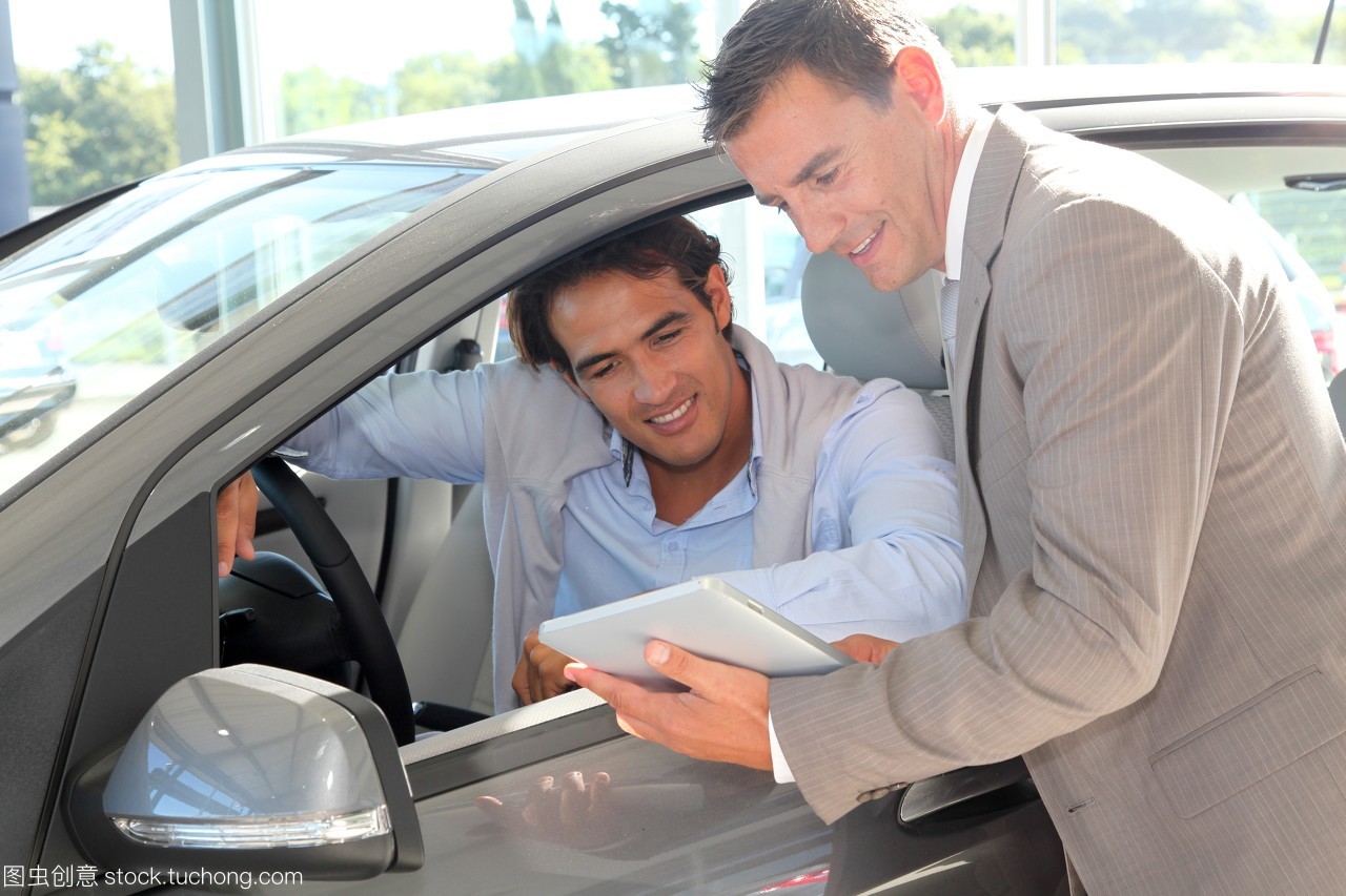 科技赋能下的汽车销售 从零售方式到用户体验的革命